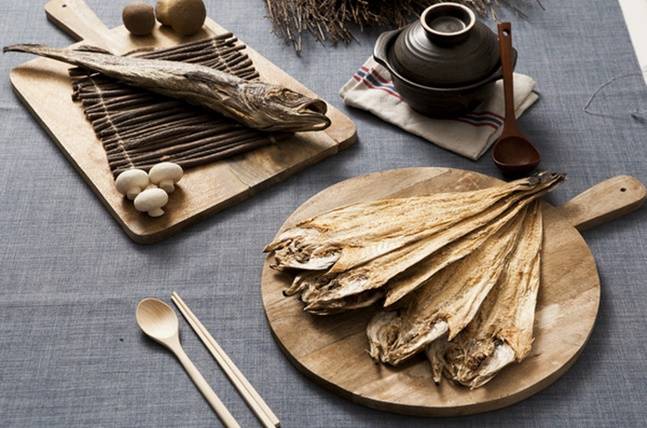 황태는 얼리고 녹이기를 반복하는 과정에서 영양소가 농축되는 고단백, 저지방 식품이다. 사진=게티이미지뱅크