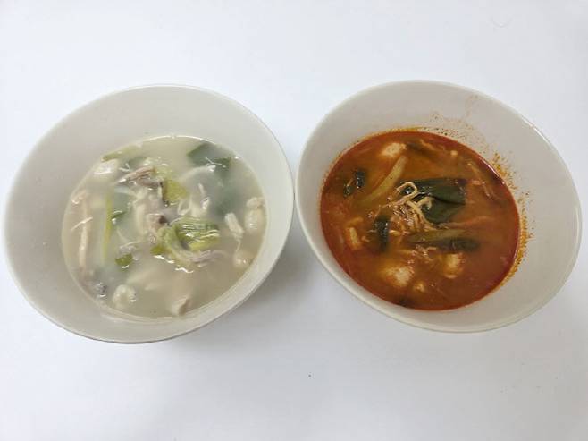 두 제품을 나란히 그릇에 담아봤다. (사진=한전진 기자)