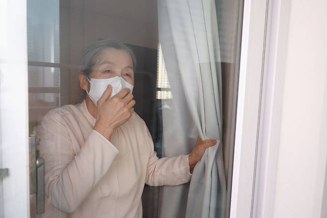 창문, 문을 열어 환기시키는 '하우스 버핑'이 실내 공기 질을 개선해 건강에 이롭다는 분석이 나왔다./사진=클립아트코리아