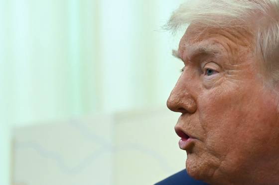 도널드 트럼프 미국 대통령이 지난해 2월 13일 보복 관세 조치를 발표하며 연설하고 있다. AFP=연합뉴스