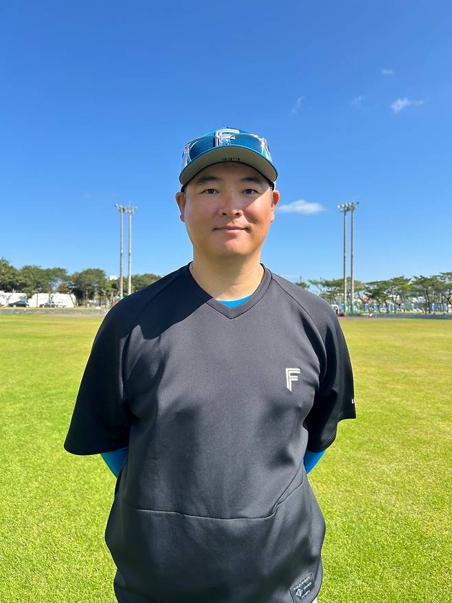 지난해까지 KIA에서 1군 투수코치로 활약한 이정호 코치가 일본 오키나와서 열리고 있는 니혼햄 파이터스 스프링캠프에 참관 코치 자격으로 합류했다. 사진출처|이정호 코치 본인제공