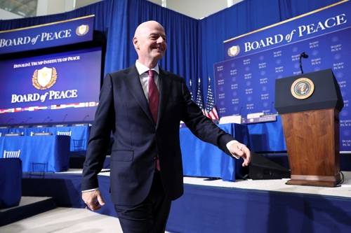 ISRAEL-PALESTINIANS/GAZA-TRUMP-BOARD