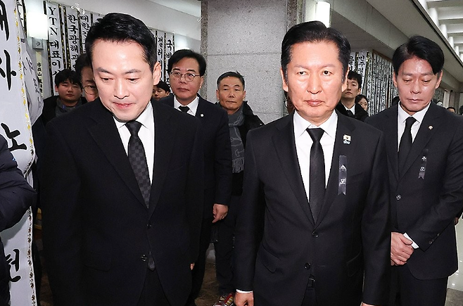 국민의힘 장동혁 대표, 더불어민주당 정청래 대표 / 사진=연합뉴스