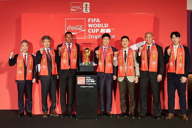 지난 1월 16일 서울 CGV용산아이파크몰에서 열린 FIFA 월드컵™ 트로피 투어 모습. 제공 | 코카-콜라