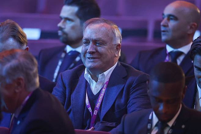 퀴라소 감독으로 지난해 12월 북중미월드컵 조추첨 행사에 참석한 아드보카트 감독. Getty Images코리아