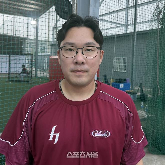 안치홍이 스포츠서울과 인터뷰에 임하고 있다. 가오슝 | 박연준 기자 duswns0628@sportsseoul.com