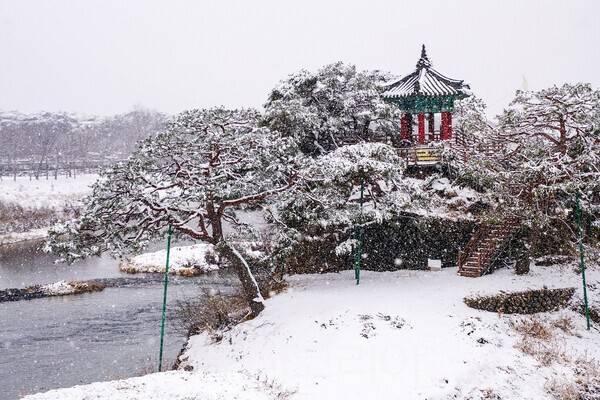 폭설 속 충북영동 강선대의 모습 ⓒ투어코리아 유지훈 기자