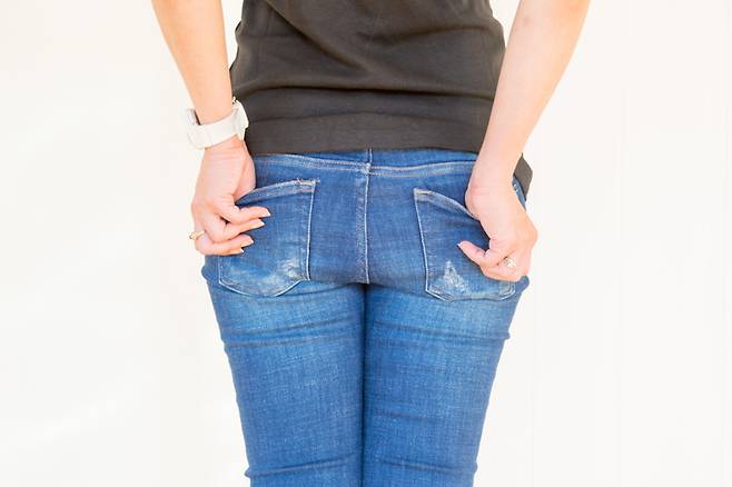 최근 해외 소셜미디어(SNS)를 중심으로 '사무실 의자 엉덩이(office chair butt)'라는 표현이 확산하고 있다./사진=게티이미지뱅크