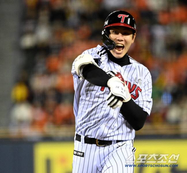 한국시리즈 무대에서 환호하는 홍창기. 스포츠조선DB
