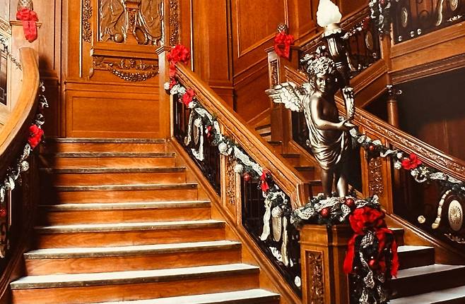 미국 올랜도 타이타닉 그랜드 스테어케이스 레플리카.