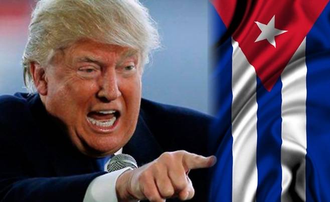 도널드 트럼프 미국 대통령과 쿠바 국기. 자료사진