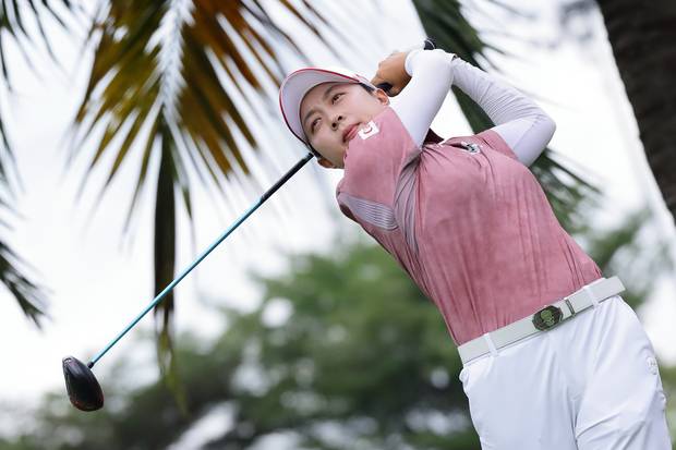 티샷을 하고 있는 김효주. 사진 제공=AP연합뉴스