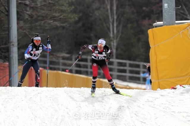 ▲ 진부초 이영린이 26일 평창 알펜시아 크로스컨트리 센터에서 열린 제107회 전국동계체육대회 크로스컨트리스키 여자12세이하부 프리3㎞에서 역주하고 있다. 이영린은 이 종목 은메달을 차지했다. 한규빈 기자