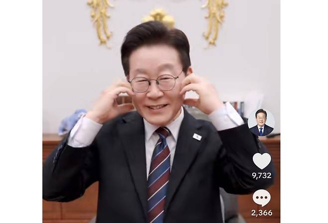이재명 대통령이 숏폼 동영상 플랫폼 '틱톡'에 가입하며 올린 영상 갈무리 (사진, 이 대통령 틱톡 갈무리)