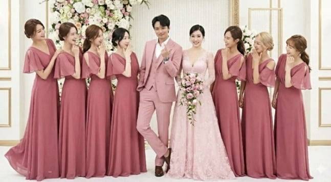 온라인상에 확산된 변요한과 티파니의 웨딩사진. 인공지능(AI) 조작 이미지인 것으로 드러났다. /온라인 커뮤니티