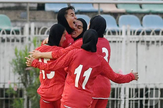 이란 여자축구대표팀. ⓒ AFP=뉴스1