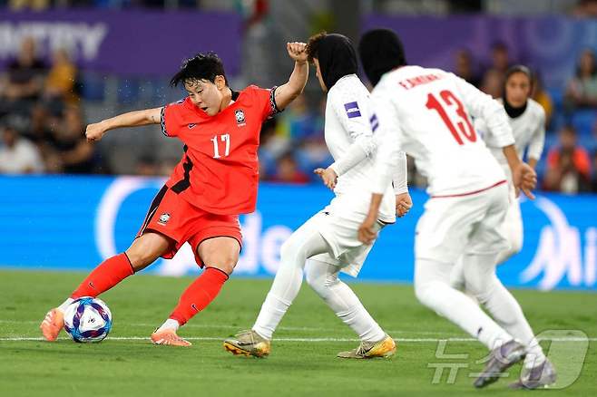한국 여자축구대표팀이 2일 호주 골드코스트에서 열린 2026 아시아축구연맹(AFC) 여자 아시안컵 조별리그 A조 1차전에서 이란을 3-0으로 제압했다. ⓒ AFP=뉴스1