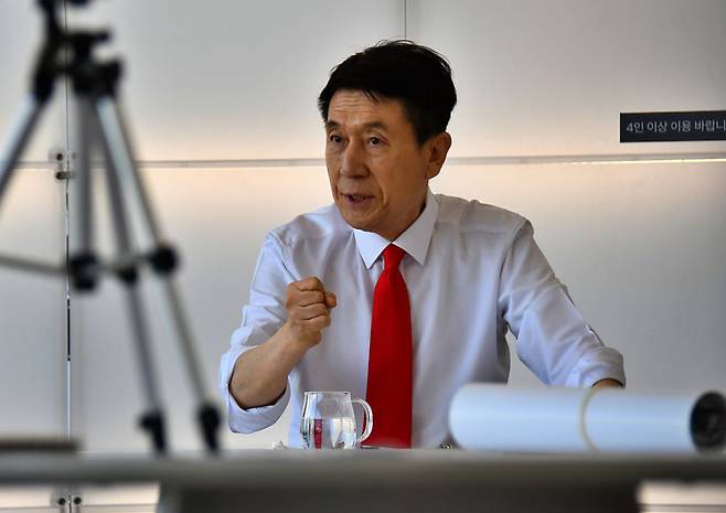 오는 6·3 전국동시지방선거에 국민의힘 경북도지사 후보로 출마한 이강덕 전포항시장. /이강덕 예비후보 선거캠프 제공