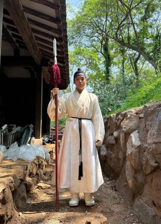 YY엔터테인먼트 공식 소셜 미디어