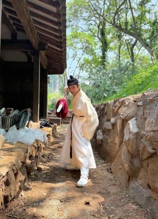 YY엔터테인먼트 공식 소셜 미디어