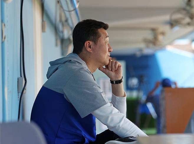 ▲ 대체 외국인 투수 선발을 위해 급히 미국으로 떠나 실무진을 지휘하고 있는 이종열 삼성 단장 ⓒ삼성 라이온즈