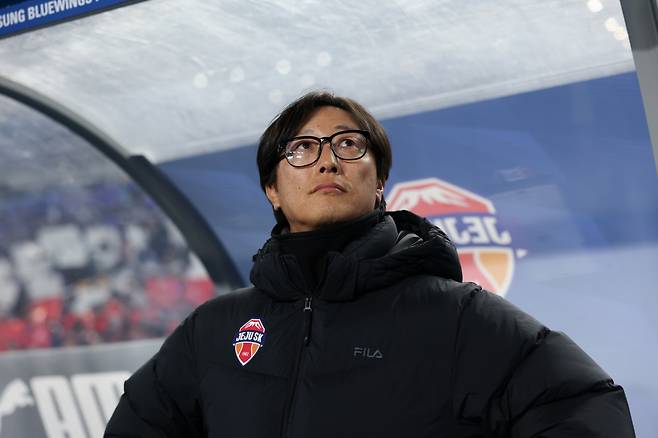 수원월드컵경기장/ K리그 승강플레이오프/ 1차전/ 승강PO/ 수원삼성블루윙즈 vs 제주SK/ 제주 김정수 감독/ 사진 박정훈