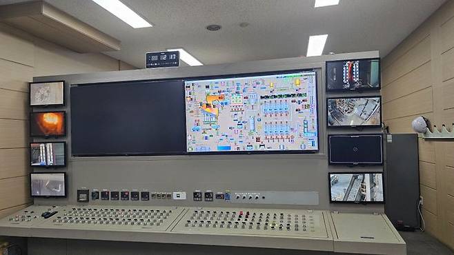 현장에서는 대기오염물질 발생 현황을 확인할 수 있으며 측정결과는 한국환경공단에 실시간으로 전송된다.ⓒ데일리안 백서원 기자