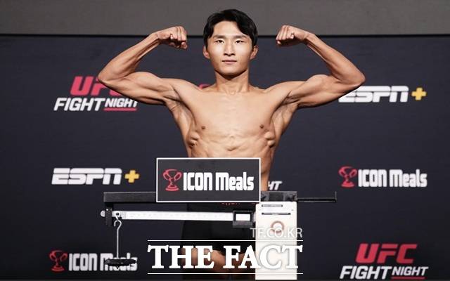 4일 UFC 페더급 파이터 이정영(30)과 오는 7일 경기를 앞두고 진행한 8개월의 미국 폐관수련 등에 대해 진솔한 이야기를 나눴다. /UFC
