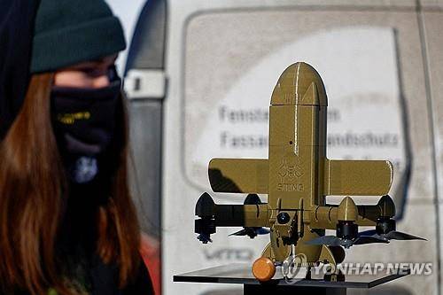 우크라이나제 '스팅' 드론 (로이터=연합뉴스) 2026년 2월 20일 우크라이나 내 비공개 장소에서 촬영된 우크라이나제 '스팅' 드론의 모습. (REUTERS/Valentyn Ogirenko/File Photo) 2026.3.6.