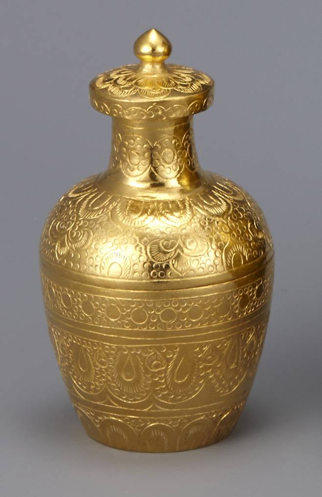 금동제 사리외호. 국립익산박물관 소장