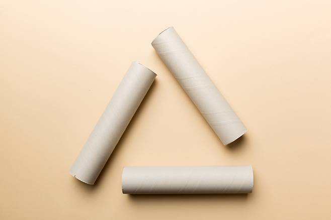 휴지심은 별도의 비용없이 즉각 활용할 수 있는 보조 도구의 역할을 한다. 사진=게티이미지뱅크