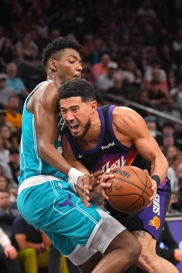 데빈 부커는 팀 승리를 이끌었다. 사진= Joe Camporeale-Imagn Images= 연합뉴스 제공