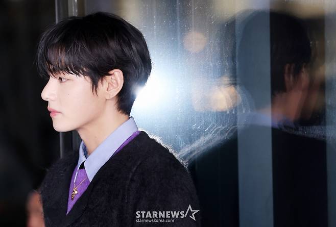 그룹 방탄소년단 뷔 /2025.12.17 /사진=김휘선 hwijpg@