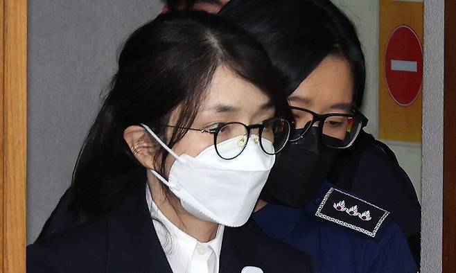 김건희 여사가 서울중앙지법에 출석하는 모습. 사진공동취재단