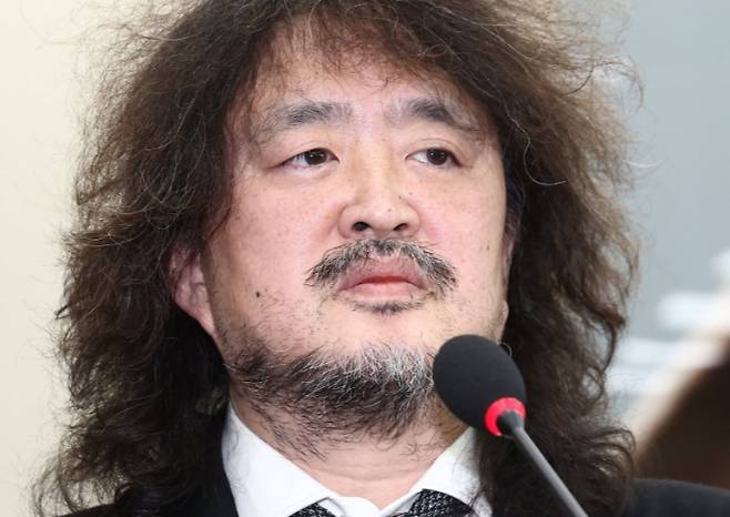 유튜버 김어준씨가 2024년 12월 국회에 출석한 모습. / 사진=뉴스1