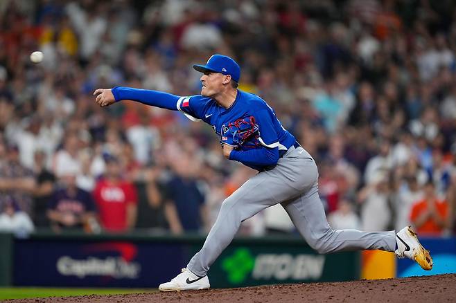 이탈리아 론 마리나시오가 11일 WBC 미국전에서 8회말 역투하고 있다. AP연합뉴스