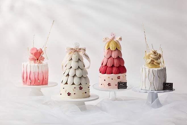 화이트데이 한정 AC 키친 ‘크라운 & 펄 케이크 컬렉션’. AC 호텔 바이 메리어트 서울 강남.
