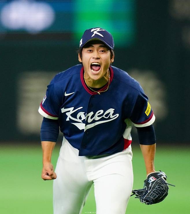 포효하는 박영현.KBO 공식 SNS