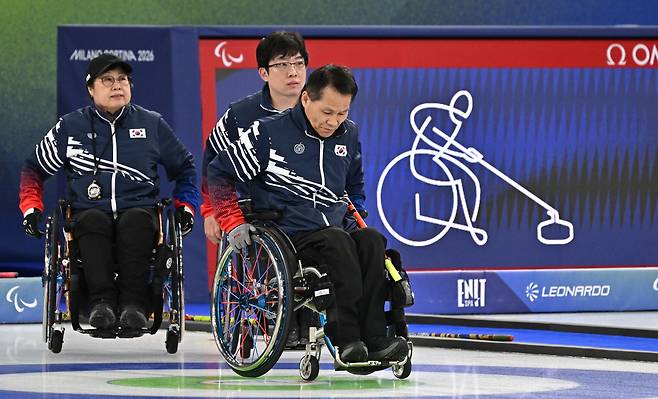 한국 휠체어컬링 혼성 대표팀이 14일(한국시간) 열린 2026 밀라노·코르티나담페초 동계패럴림픽 동메달 결정전에서 스웨덴에 4-7로 졌다. (공동취재단 제공)