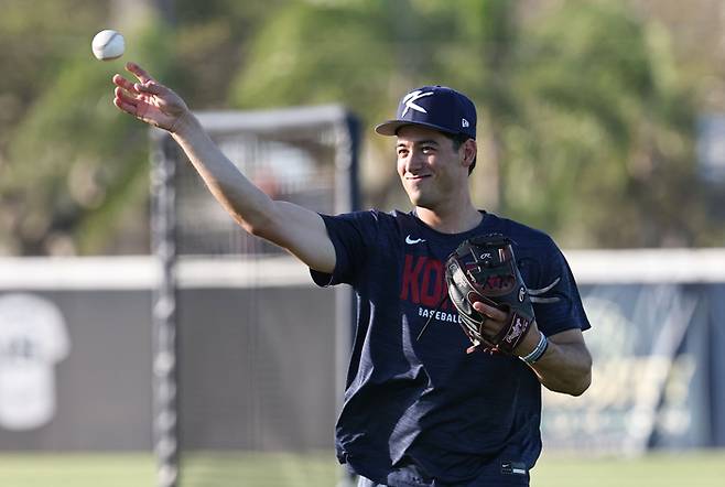 WBC 8강전 경기를 앞둔 한국 야구대표팀의 위트컴이 11일(현지시간) 미국 플로리다주 마이애미 FIU 베이스볼 스타디움에서 훈련을 하고 있다. 사진 | 연합뉴스