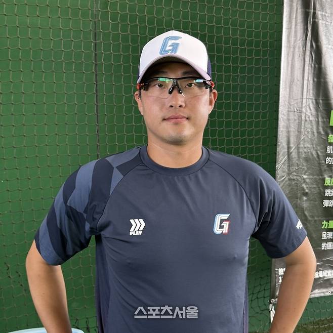 박세웅이 인터뷰에 임하고 있다. 사진 | 박연준 기자 duswns0628@sportsseoul.com