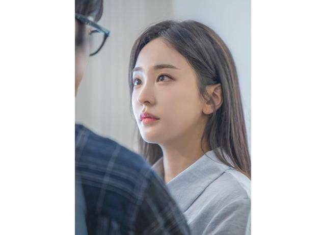 그룹 소나무 출신 배우 나현이 임신 소식을 전했다. 나현 SNS