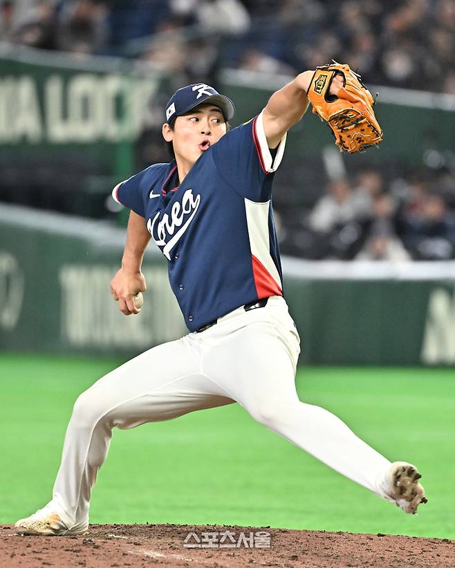 대한민국 야구대표팀의 조병현이 9일 일본 도쿄 도쿄돔에서 열린 2026 월드 베이스볼 클래식(WBC) 조별리그 호주와의 경기 9회말 힘차게 공을 던지고 있다. 2026. 3. 9. 도쿄(일본) | 박진업 기자 upandup@sportsseoul.com