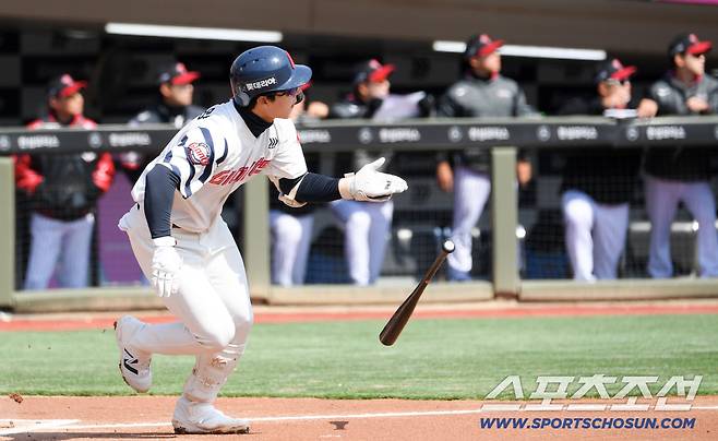 한태양은 타이트한 상황에서 풀카운트 승부끝 동점 투런포를 터뜨렸다.