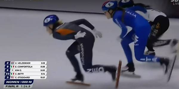 마지막 반바퀴를 남기고 아웃코스 추월을 하는 김길리. ⓒSBS