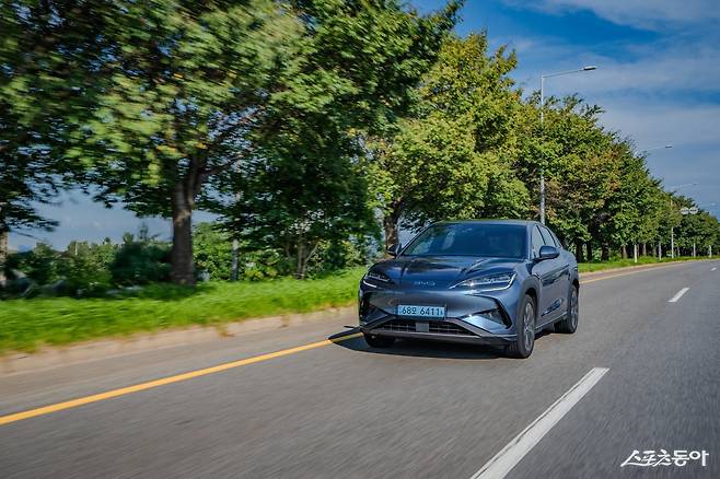 BYD 코리아는 중형 전기 SUV인 씨라이언 7(사진)을 통해 한국 시장에서의 브랜드 경쟁력을 강화하고, 도심형 전기 SUV의 대중화를 이끈다는 계획이다. 사진제공|BYD 코리아