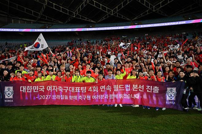 대한민국 여자 축구 대표팀은 2026 AFC 아시안컵 4강에 오르며 2027 FIFA 여자 월드컵 출전권을 확보했다. 사진=AFPBB NEWS