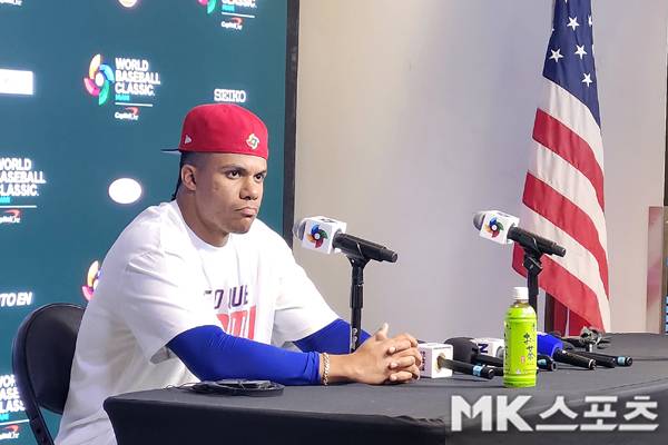 후안 소토가 인터뷰를 갖고 있다. 사진(美 마이애미)= 김재호 특파원