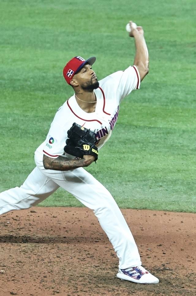 13일(현지시간) 미국 플로리다주 마이애미 론디포파크에서 열린 월드베이스볼클래식(WBC) 대한민국 대 도미니카공화국 준준결승전. 5회말 도미니카공화국 선발 투수 크리스토페르 산체스가 역투하고 있다. 사진=연합뉴스