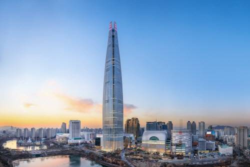 ▲롯데월드타워 전경.